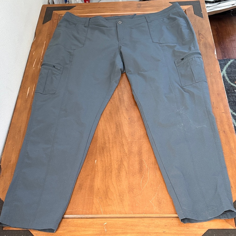 Kuhl Outdoor Gray Cargo Pants Size 22W